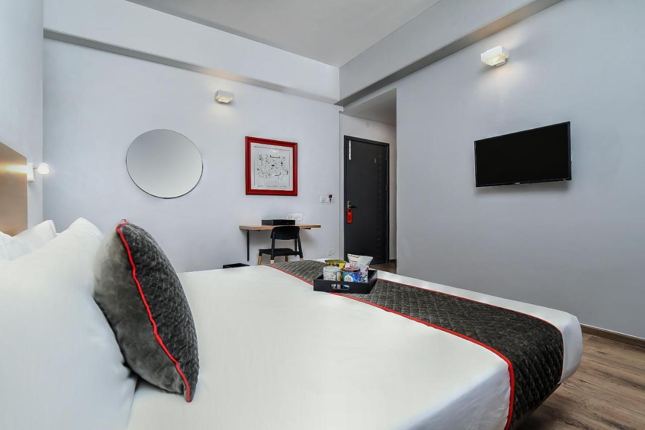 Hotel Oyo Townhouse 044 Sector 14 Gurugram à Gurgaon Extérieur photo