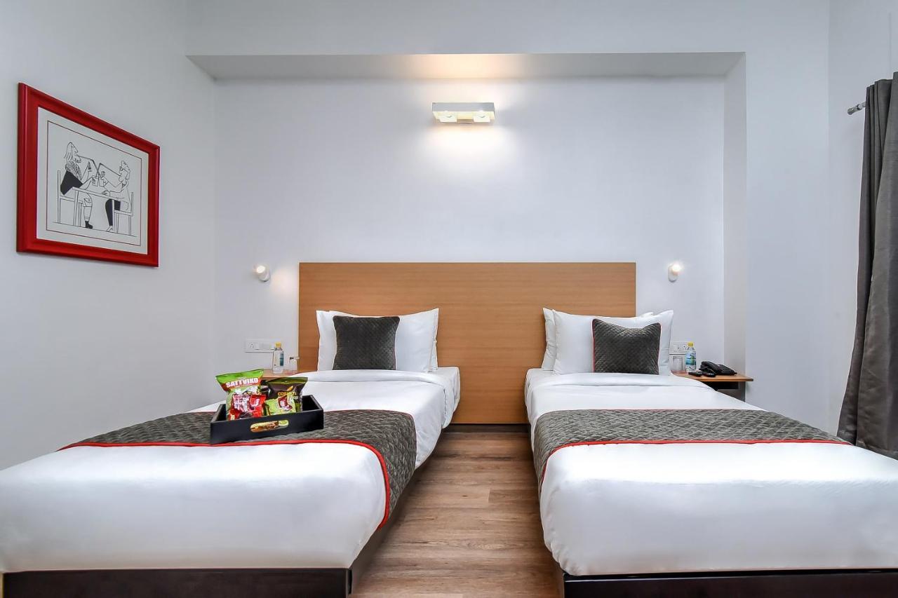 Hotel Oyo Townhouse 044 Sector 14 Gurugram à Gurgaon Extérieur photo